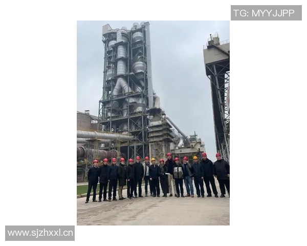 赛后分析:成都网球队与广州网球队的团队协作与战术对比探讨 赛后分析:成都网球队与广州网球队的团队协作与战术对比探讨