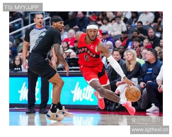 火箭队与独行侠的激烈对决揭示NBA季后赛的悬念与精彩瞬间 火箭队与独行侠的激烈对决揭示NBA季后赛的悬念与精彩瞬间