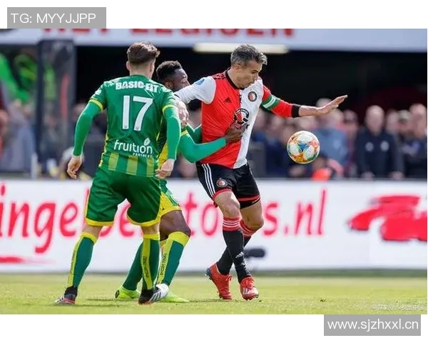 前进之鹰与多德勒的激烈对决展现足球魅力与团队精神的较量 前进之鹰与多德勒的激烈对决展现足球魅力与团队精神的较量