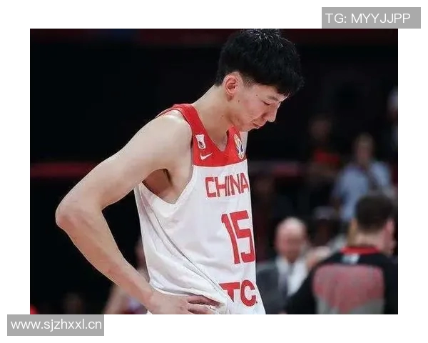 毒蛇与喧嚣的较量周琦在视频中展现出惊人实力与冷静风范